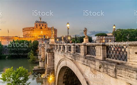  Das Castel Sant'Angelo: Eine majestätische Festung mit atemberaubendem Panoramablick!