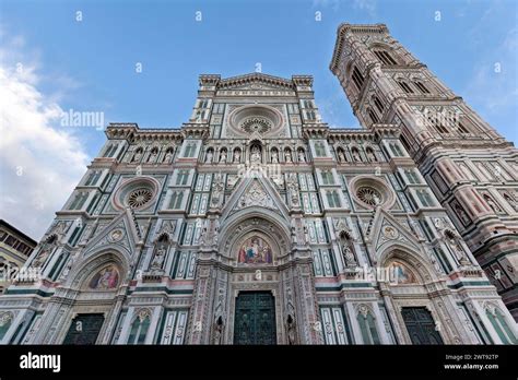  Der Dom von Florenz: Ein Meisterwerk der Gotik und ein Zeugnis der Renaissance!