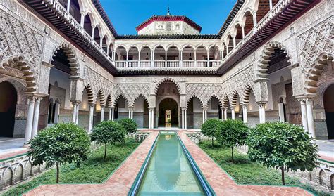 Der Alcázar von Sevilla: Ein märchenhaftes Schloss voller Geschichte und Schönheit!